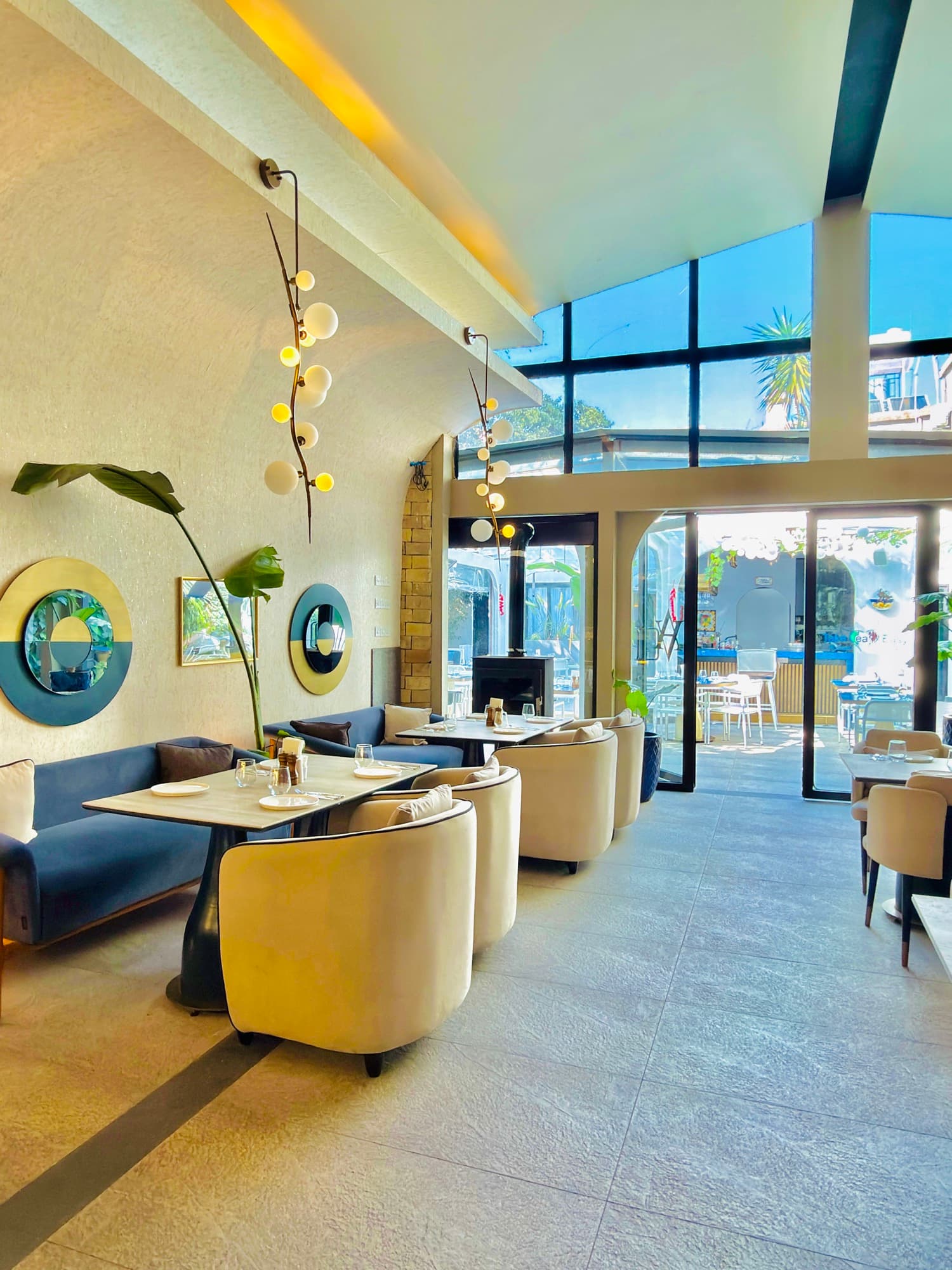 Avenue Hotel Girne'de dingin lobi
