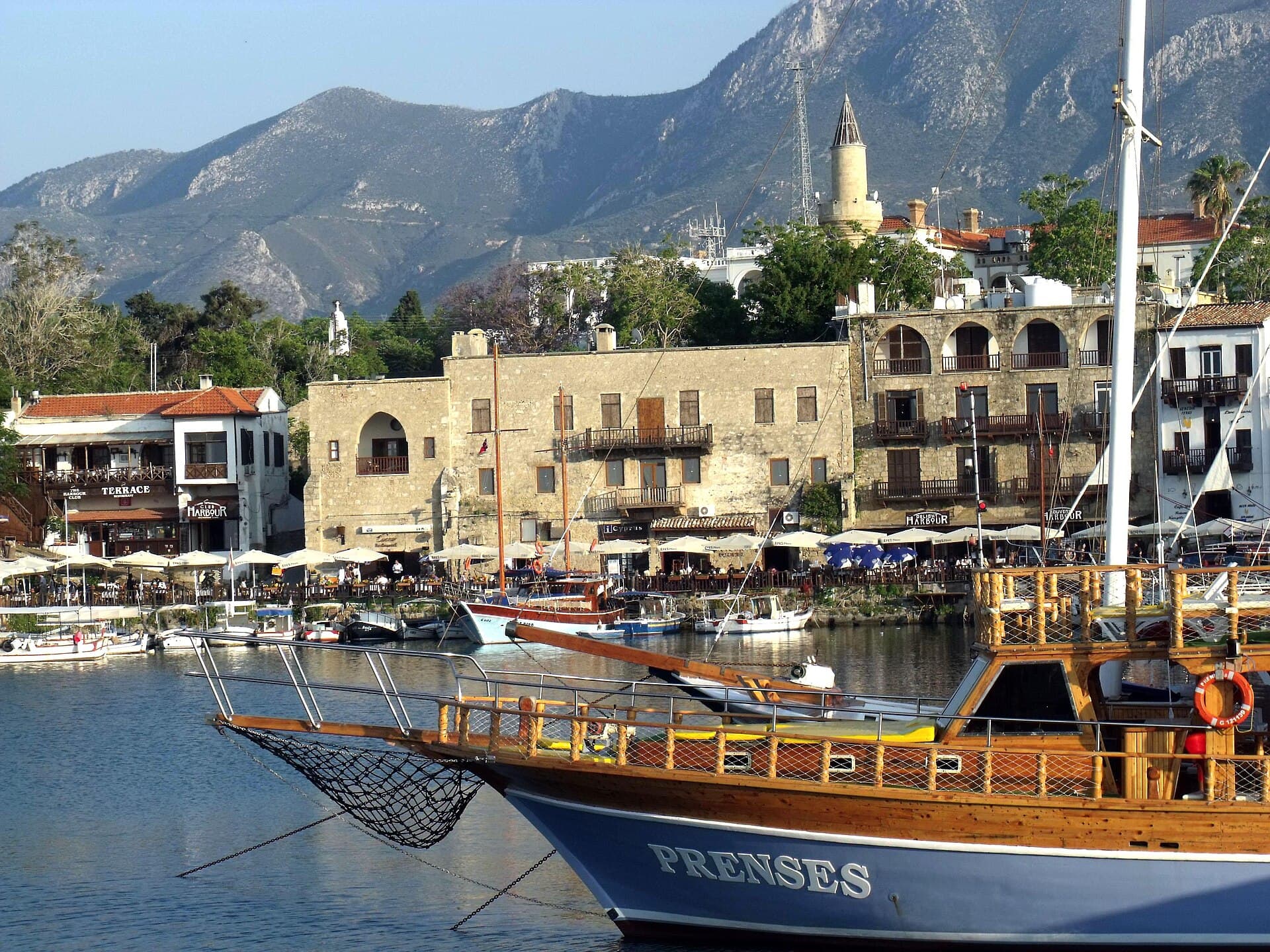 Girne sahil kenarı, Kuzey Kıbrıs