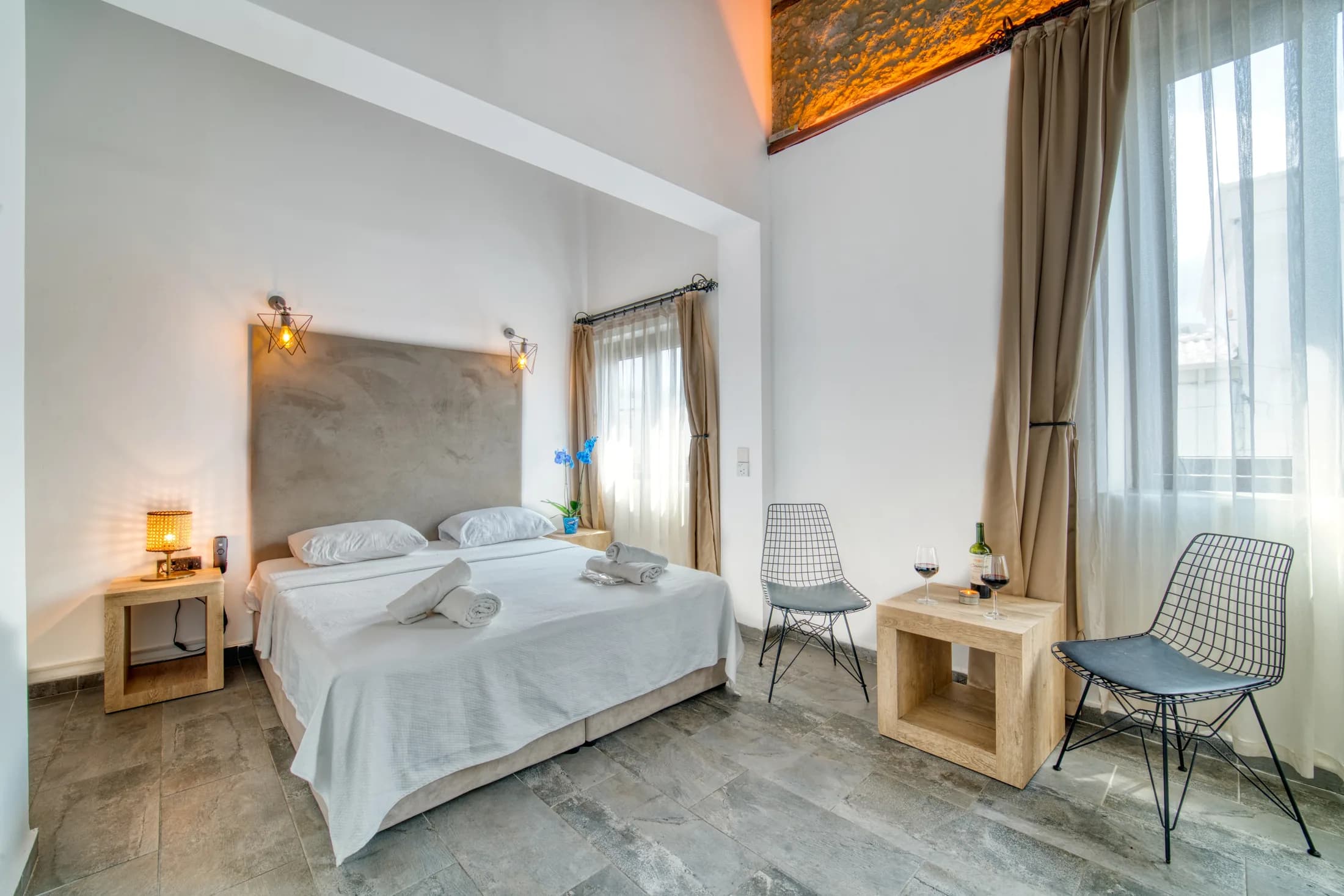 Avenue Hotel Girne'de Deluxe Çift Kişilik Oda iç mekân